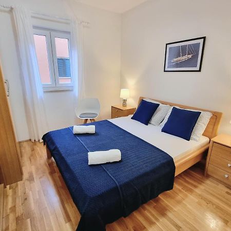 App Oleander Apartment Umag Luaran gambar